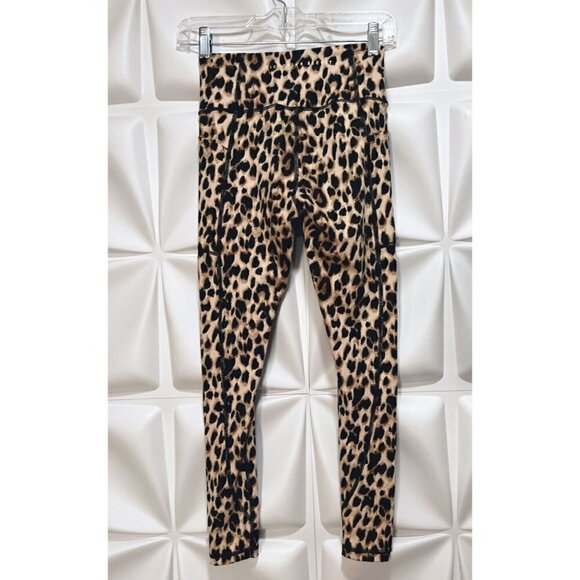 Victoria's Secret Sz 2 Leopard Print Studio Essential Cropped Leggings - Picture 5 of 15